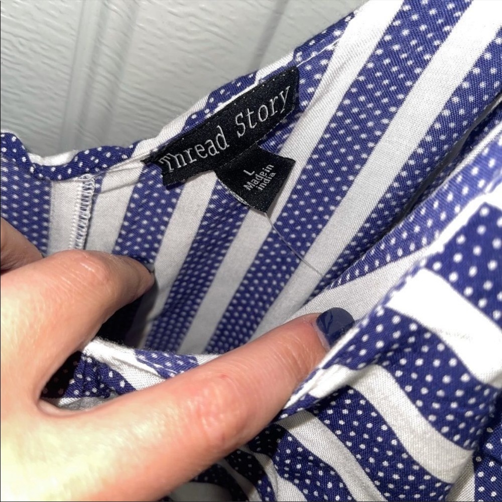 Large Blue & White pinstripe Romper 💙🤍 NWT - Picture 4 of 6
